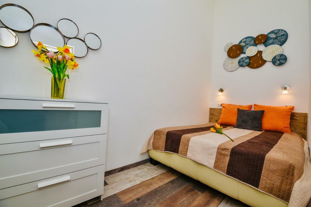 Heart Apartment With Free Private Parking Budapest Luaran gambar