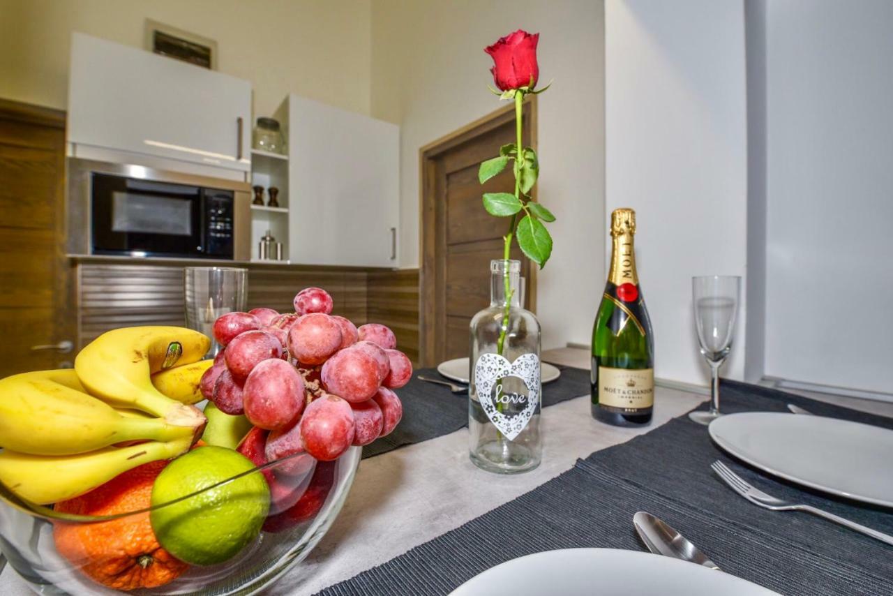 Heart Apartment With Free Private Parking Budapest Luaran gambar