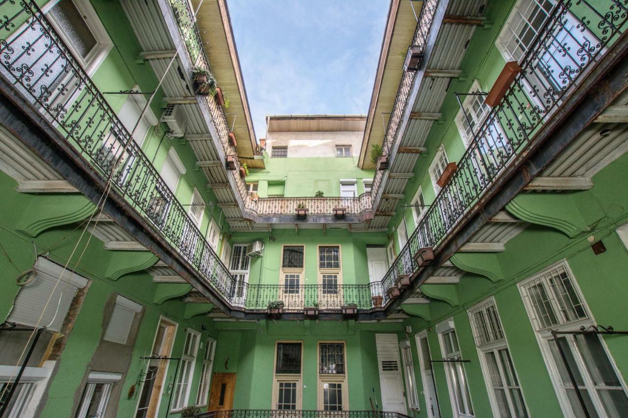 Heart Apartment With Free Private Parking Budapest Luaran gambar